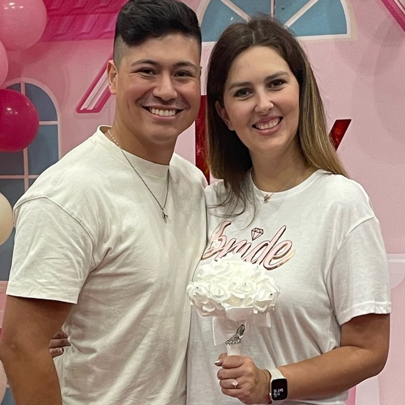 David’s Bridal Bride T-Shirt - Picture 5 of 5